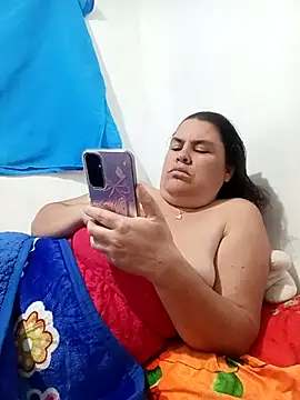 yaneth  online show from October 13, 11:27 pm