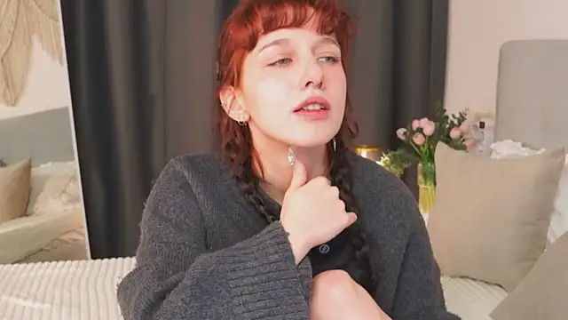 LeelooYolo online show from February 22, 11:56 am