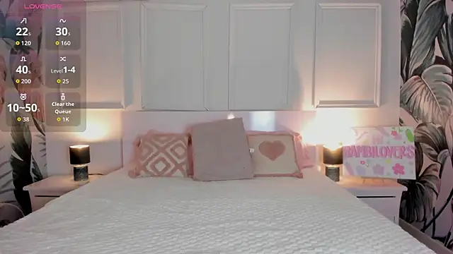 Bambi cutee online show from May 24, 2:11 am