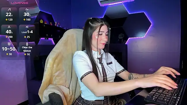 Bambi cutee online show from April 12, 11:35 am