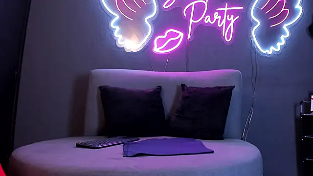 MissKathyfox online show from October 16, 12:02 pm
