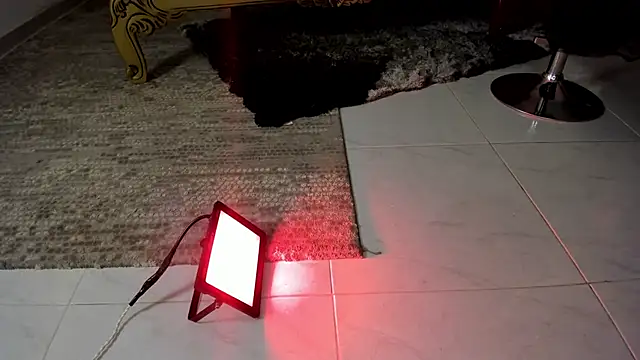 MissKathyfox online show from April 7, 3:36 pm