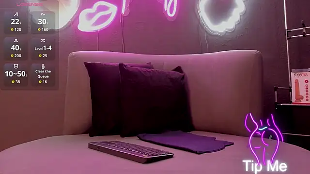 MissKathyfox online show from October 10, 8:53 pm