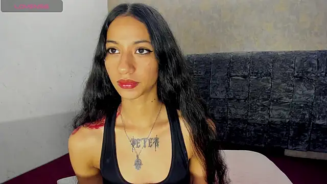 Snapshot of MegannBabby chatting on November 24, 8:42 pm MegannBabby online show from November 24, 8:42 pm