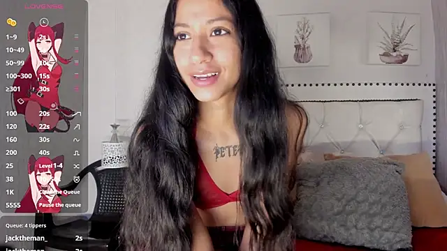 Snapshot of MegannBabby chatting on October 25, 8:42 pm MegannBabby online show from October 25, 8:42 pm