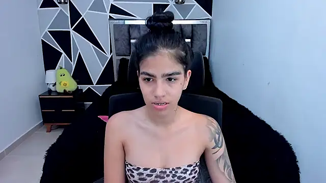 valeria-duarte online show from April 5, 6:03 pm