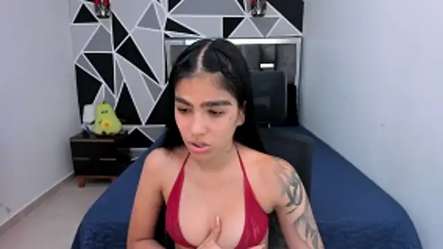 Snapshot of valeria-duarte chatting on April 22, 7:31 pm valeria-duarte online show from April 22, 7:31 pm