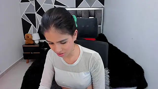 valeria-duarte online show from March 12, 8:13 pm