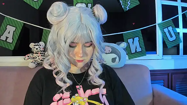Snapshot of harimoon1 chatting on June 17, 3:39 am harimoon1 online show from June 17, 3:39 am