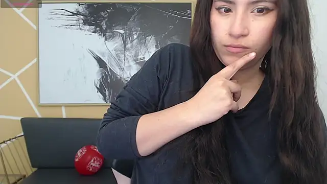 olivia russo  online show from December 16, 8:02 pm