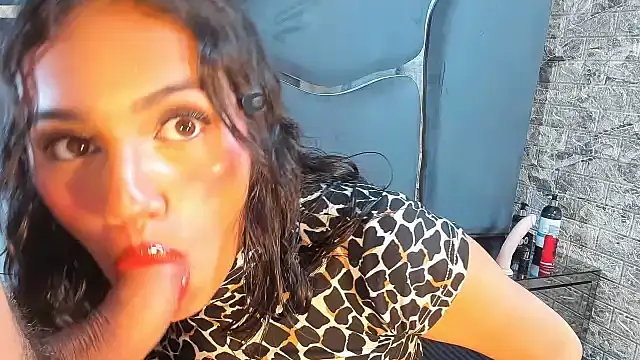 Afroditahh online show from April 18, 7:07 pm