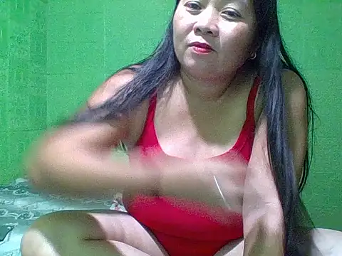 hottestmommm12345 online show from January 16, 4:05 am