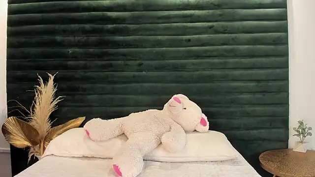 LiliCarterm online show from April 9, 4:03 am