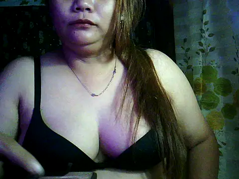 yuana25 online show from October 4, 7:54 am