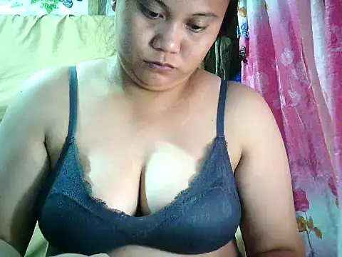 yuana25 online show from February 7, 11:07 am