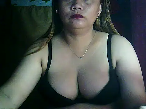 yuana25 online show from April 5, 8:21 am