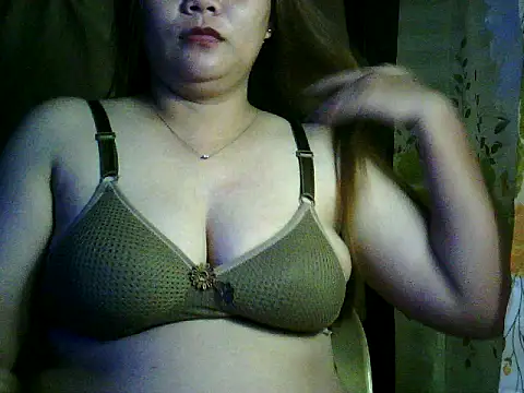 yuana25 online show from November 9, 10:52 am