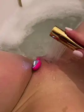 lonelyalexa online show from January 31, 7:12 pm