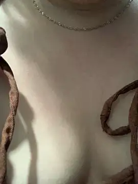 yang-2269 online show from February 24, 9:04 pm