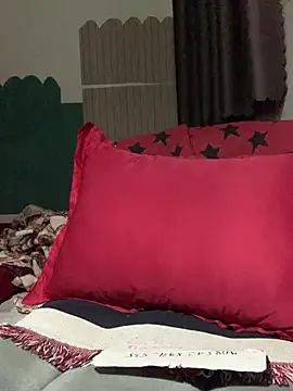 yang-2269 online show from April 17, 10:34 pm