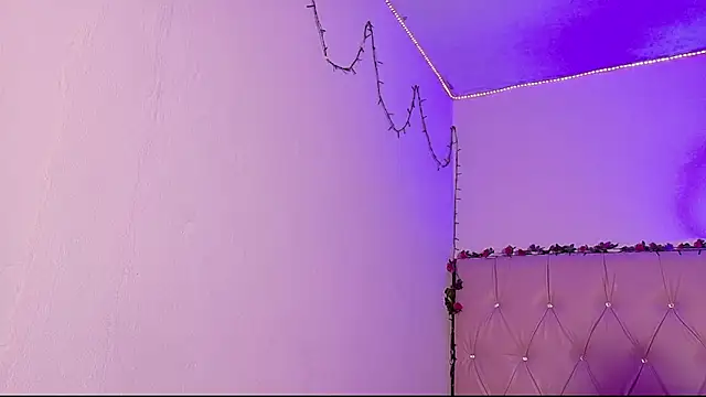 Snapshot of manumeow1 chatting on February 19, 10:29 pm manumeow1 online show from February 19, 10:29 pm