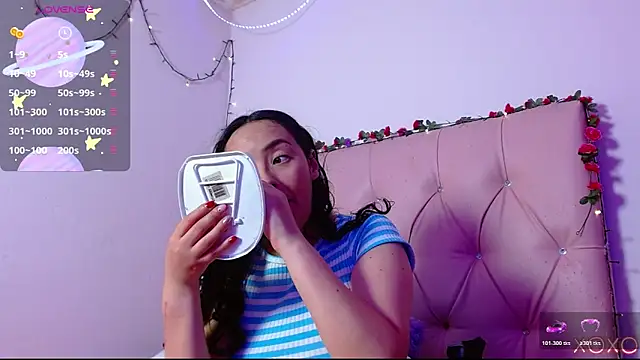 manumeow1 online show from December 16, 10:25 pm