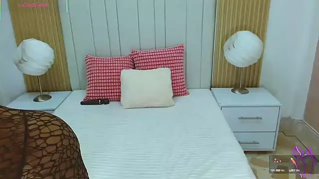 WildScarlet online show from September 11, 1:22 pm