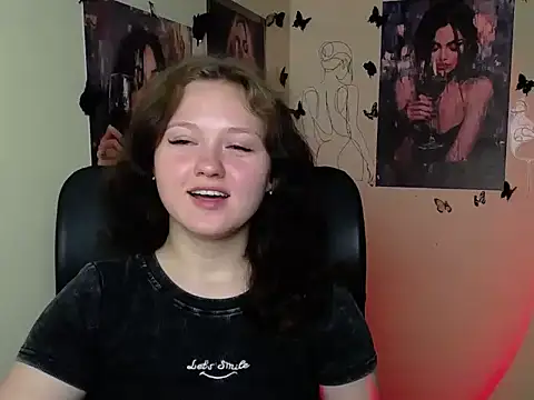 Snapshot of LadyAlice_ chatting on June 27, 6:08 am LadyAlice online show from June 27, 6:08 am