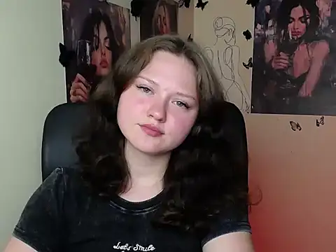 Snapshot of LadyAlice_ chatting on July 6, 6:10 pm LadyAlice online show from July 6, 6:10 pm