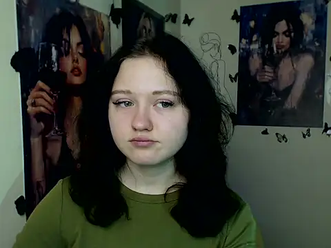 Snapshot of LadyAlice_ chatting on December 5, 7:29 am LadyAlice online show from December 5, 7:29 am