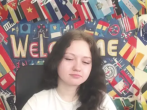 LadyAlice  online show from April 2, 6:20 am