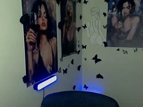 Snapshot of LadyAlice_ chatting on December 2, 6:59 am LadyAlice online show from December 2, 6:59 am