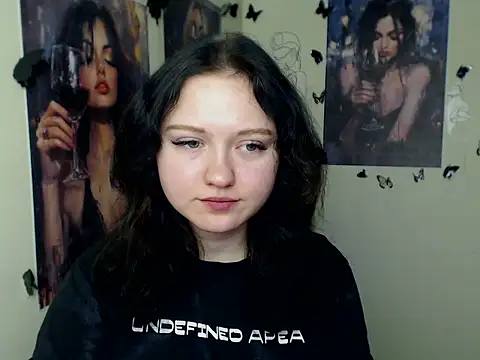 Snapshot of LadyAlice_ chatting on November 28, 7:19 am LadyAlice online show from November 28, 7:19 am