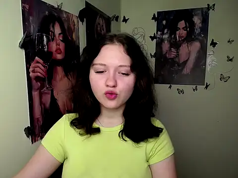 LadyAlice  online show from October 2, 6:17 am