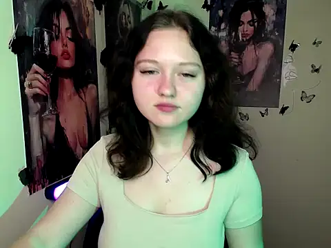 LadyAlice  online show from October 11, 6:14 am