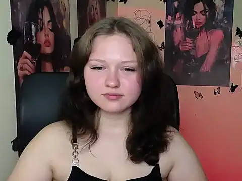 Snapshot of LadyAlice_ chatting on July 18, 6:00 am LadyAlice online show from July 18, 6:00 am