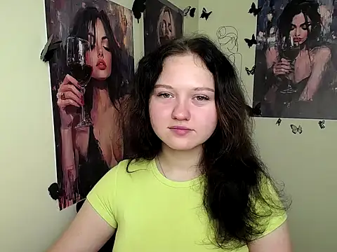 LadyAlice  online show from September 19, 6:06 am