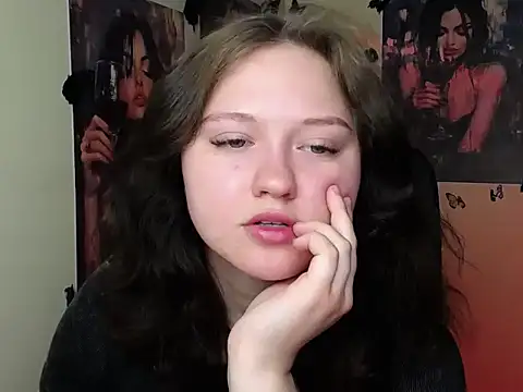 Snapshot of LadyAlice_ chatting on June 1, 6:24 am LadyAlice online show from June 1, 6:24 am