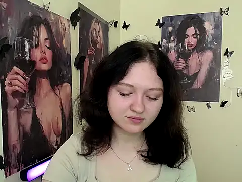 LadyAlice  online show from September 22, 6:08 am