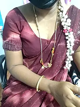 Snapshot of lolida69thamil chatting on February 14, 6:02 am lolida69thamil online show from February 14, 6:02 am