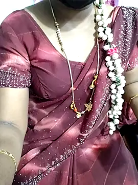 Snapshot of lolida69thamil chatting on February 19, 5:26 am lolida69thamil online show from February 19, 5:26 am