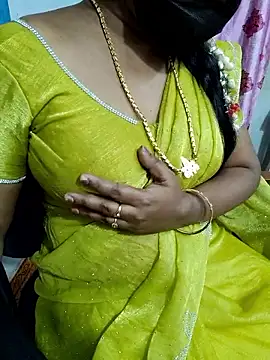 Snapshot of lolida69thamil chatting on February 26, 5:40 am lolida69thamil online show from February 26, 5:40 am