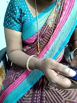 Snapshot of lolida69thamil chatting on September 12, 5:40 am lolida69thamil online show from September 12, 5:40 am