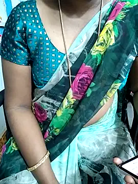 Snapshot of lolida69thamil chatting on September 19, 5:28 pm lolida69thamil online show from September 19, 5:28 pm