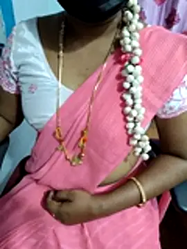 Snapshot of lolida69thamil chatting on February 9, 5:27 am lolida69thamil online show from February 9, 5:27 am