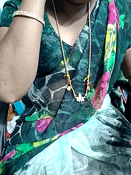 Snapshot of lolida69thamil chatting on October 5, 12:40 pm lolida69thamil online show from October 5, 12:40 pm