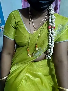 Snapshot of lolida69thamil chatting on February 13, 5:13 pm lolida69thamil online show from February 13, 5:13 pm