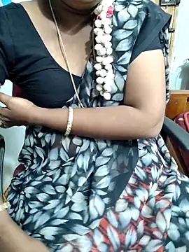 Snapshot of lolida69thamil chatting on October 9, 3:56 pm lolida69thamil online show from October 9, 3:56 pm