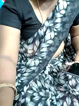 Snapshot of lolida69thamil chatting on October 13, 4:47 am lolida69thamil online show from October 13, 4:47 am