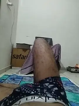 dhruve2010 online show from January 19, 1:53 am